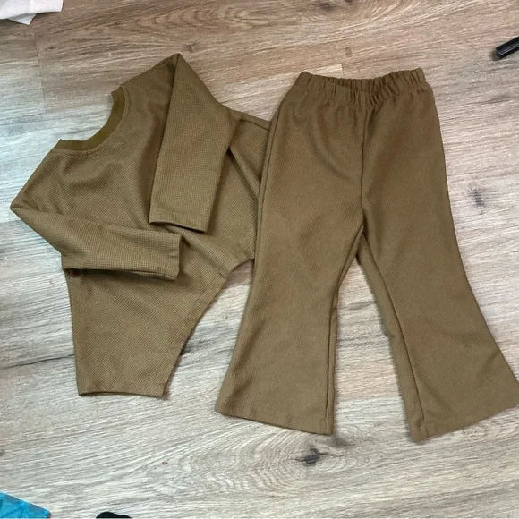 Toddler Brown Waffle Knit 2-Piece Lounge Set | Size 3Y - Picture 1 of 8